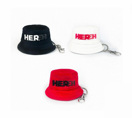 11. BUCKET HAT KEYRING